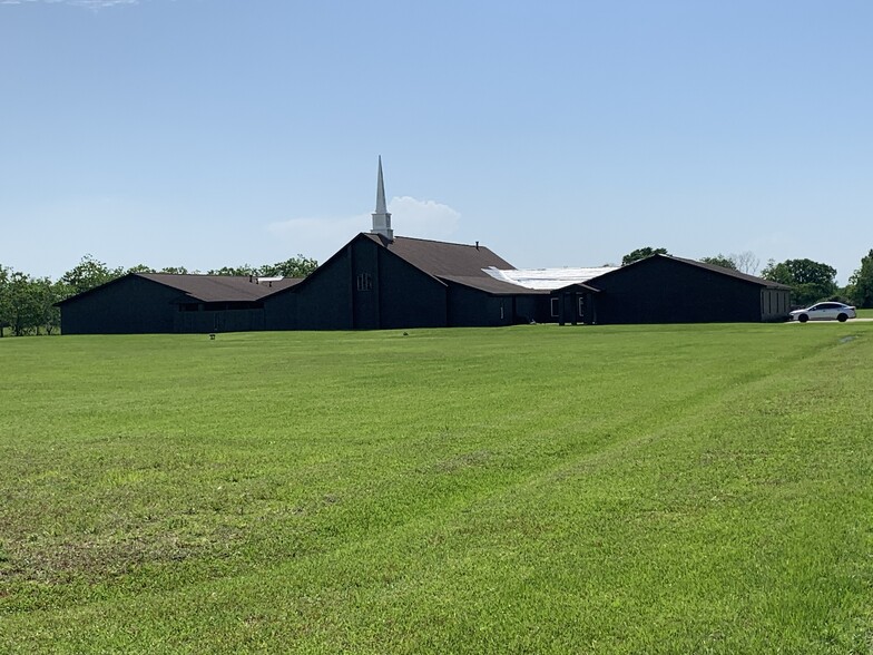 8203 John Martin Rd, Baytown, TX for lease - Primary Photo - Image 1 of 7