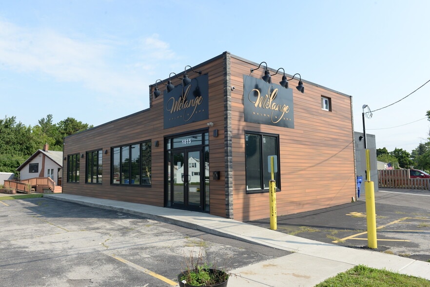 1815 Eggert Rd, Buffalo, NY for sale - Building Photo - Image 3 of 36