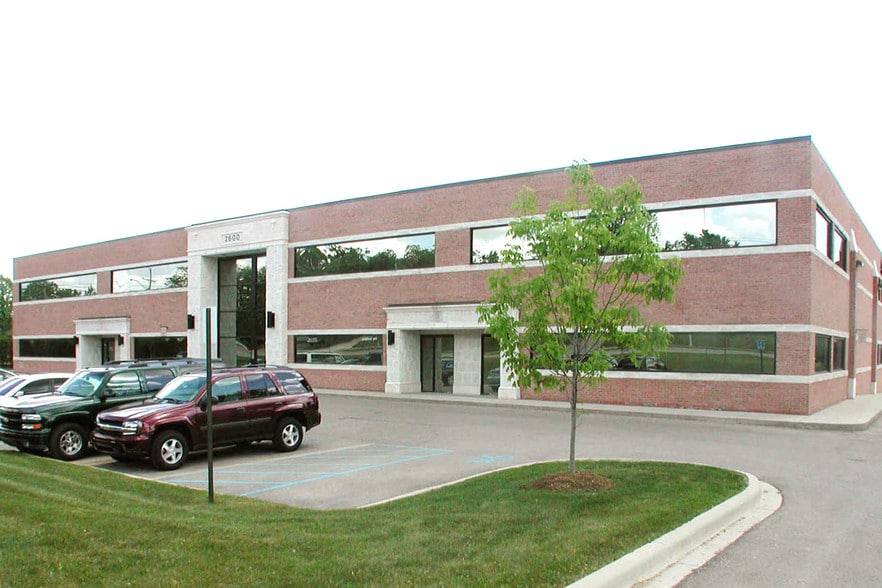 2600 Auburn Rd, Auburn Hills, MI à vendre - Photo du bâtiment - Image 3 de 4