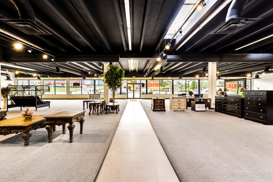 1660 Federal Blvd, Denver, CO for lease - Interior Photo - Image 3 of 7