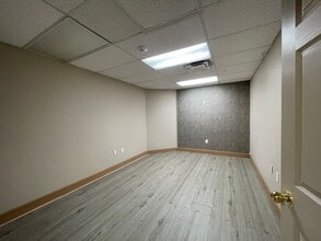 6050 Babcock St SE, Palm Bay, FL for lease Interior Photo- Image 2 of 3