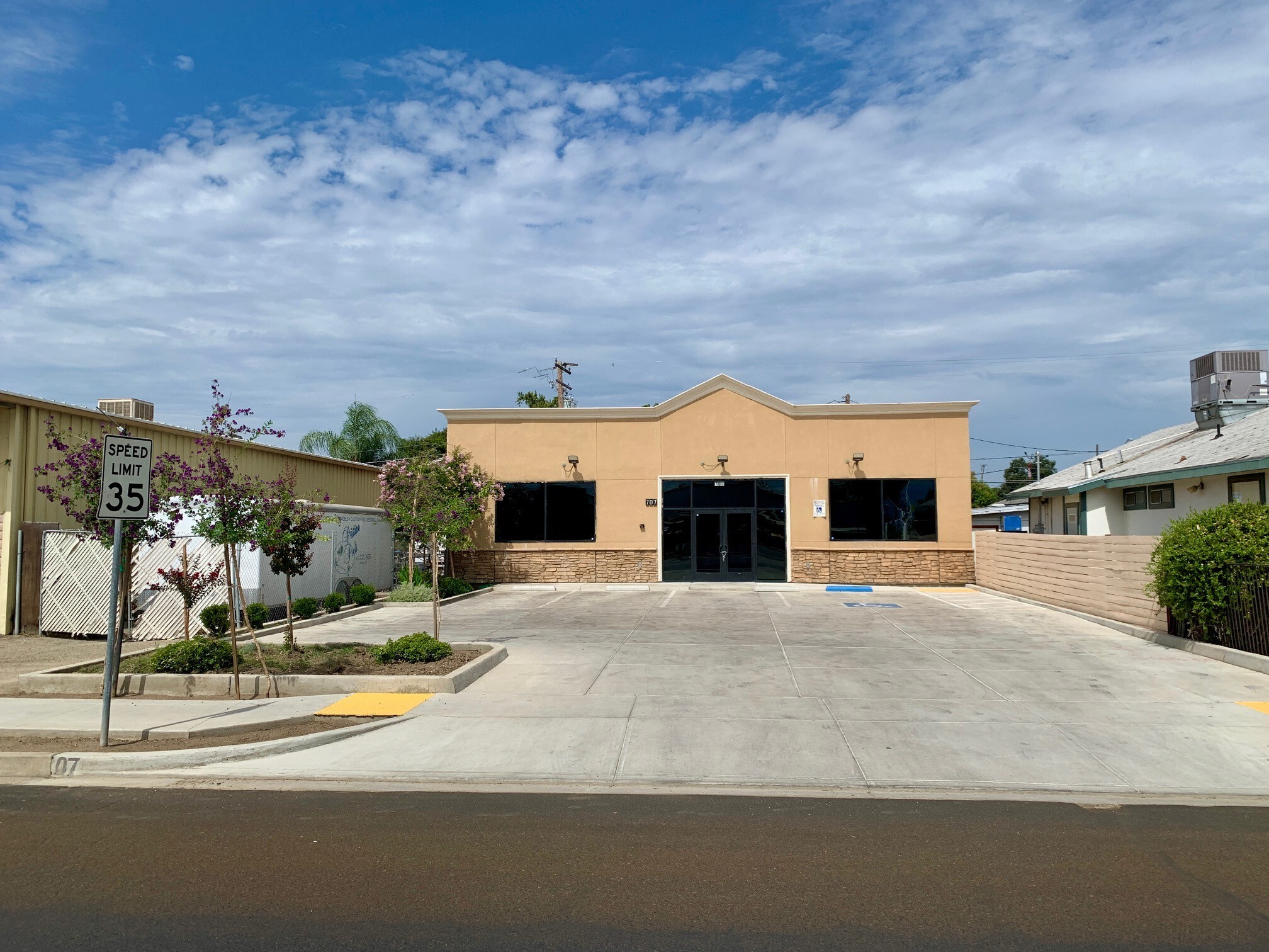707 Bridge St, Visalia, CA for sale Primary Photo- Image 1 of 4
