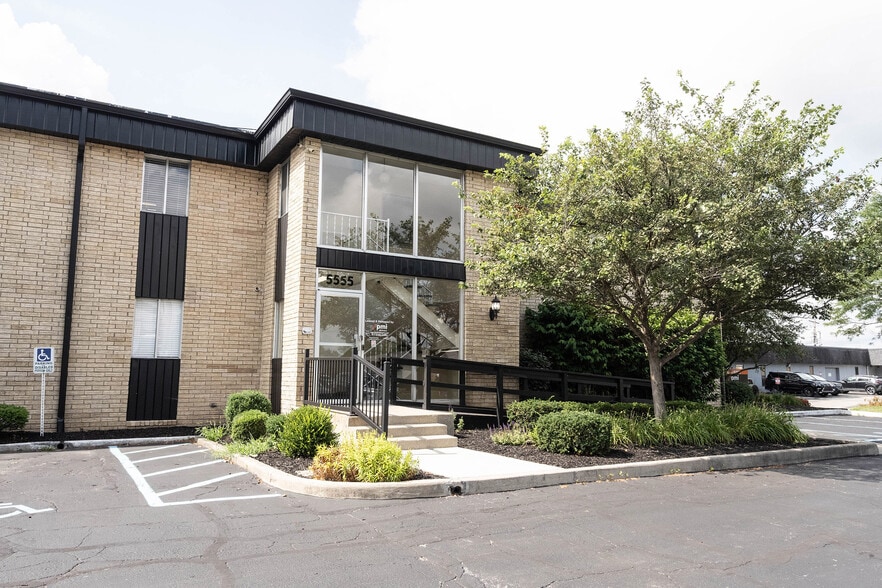 5555 N Tacoma Ave, Indianapolis, IN for lease - Building Photo - Image 1 of 11