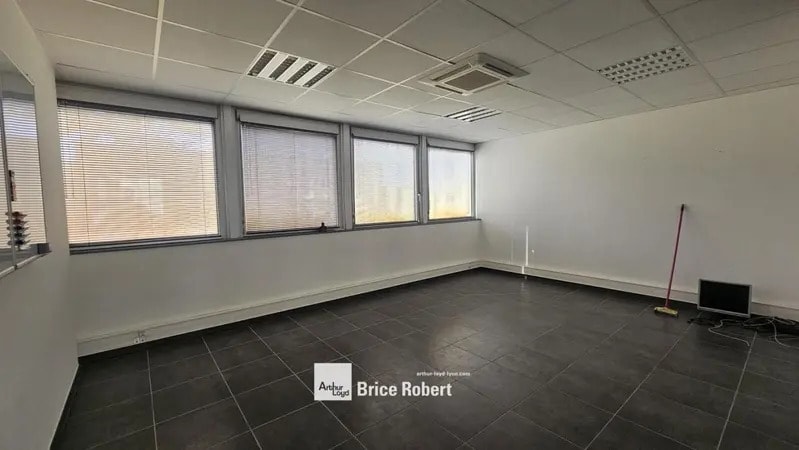 23 Rue Lavoisier, Chassieu à vendre - Photo intérieure - Image 3 de 3