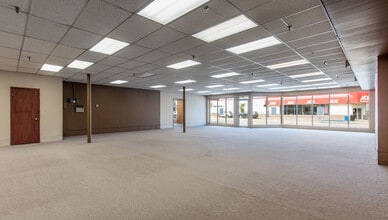 405 Broadway St, Alexandria, MN for sale Interior Photo- Image 1 of 2