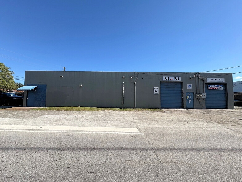 1400 NE 131st St, North Miami, FL for lease - Building Photo - Image 1 of 12