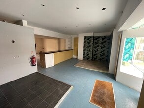 58 Wolverton Rd, Milton Keynes for sale Interior Photo- Image 1 of 7