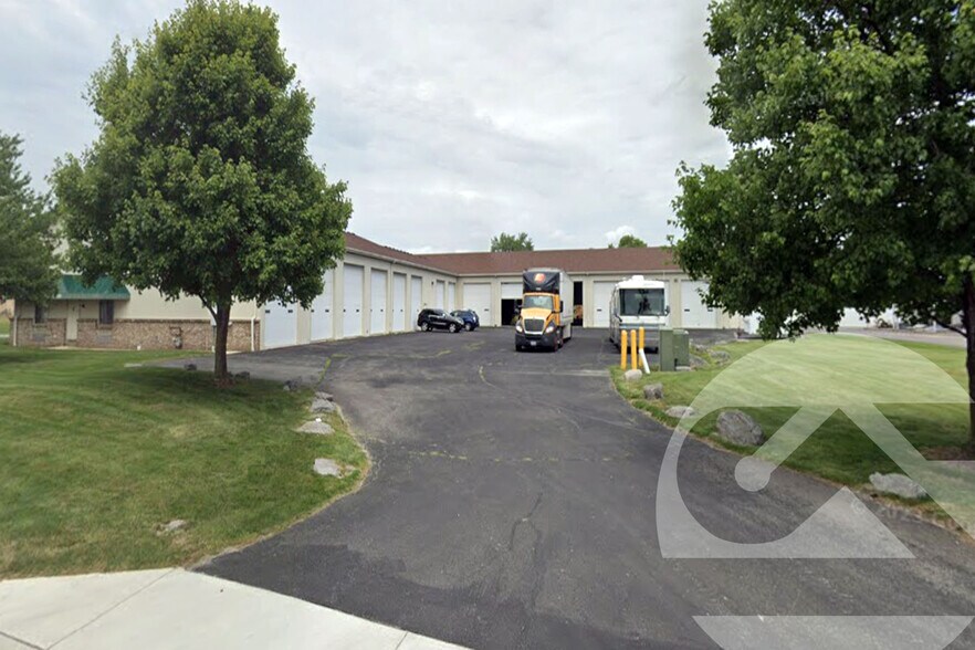 959 Hamilton Dr, Holland, OH for lease - Primary Photo - Image 1 of 3