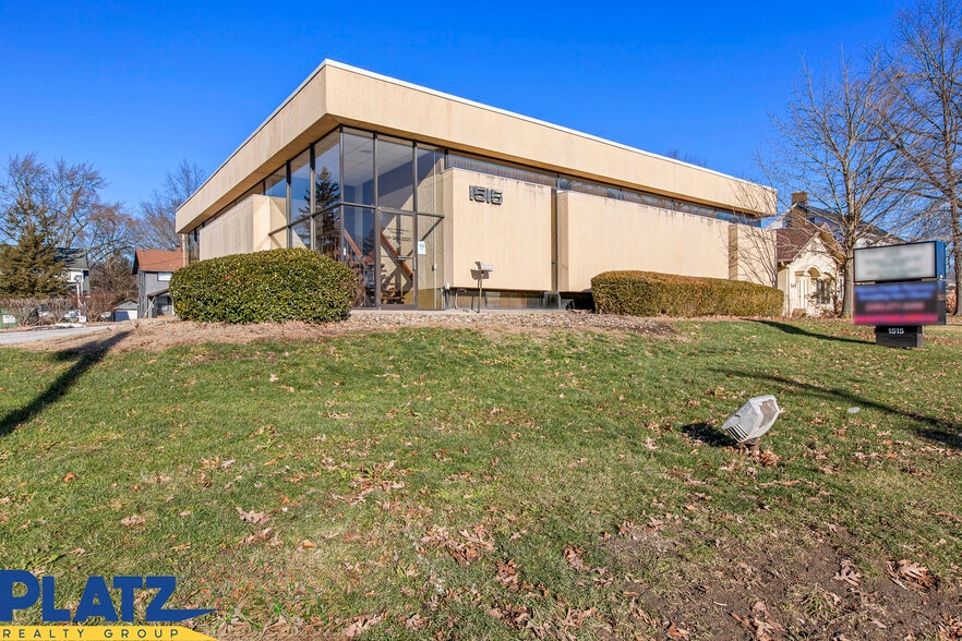 1515 E Market St, Warren, OH à vendre - Photo du bâtiment - Image 3 de 14