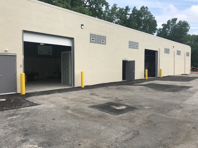 5730 Brookpark Rd, Parma, OH for lease - Building Photo - Image 1 of 3