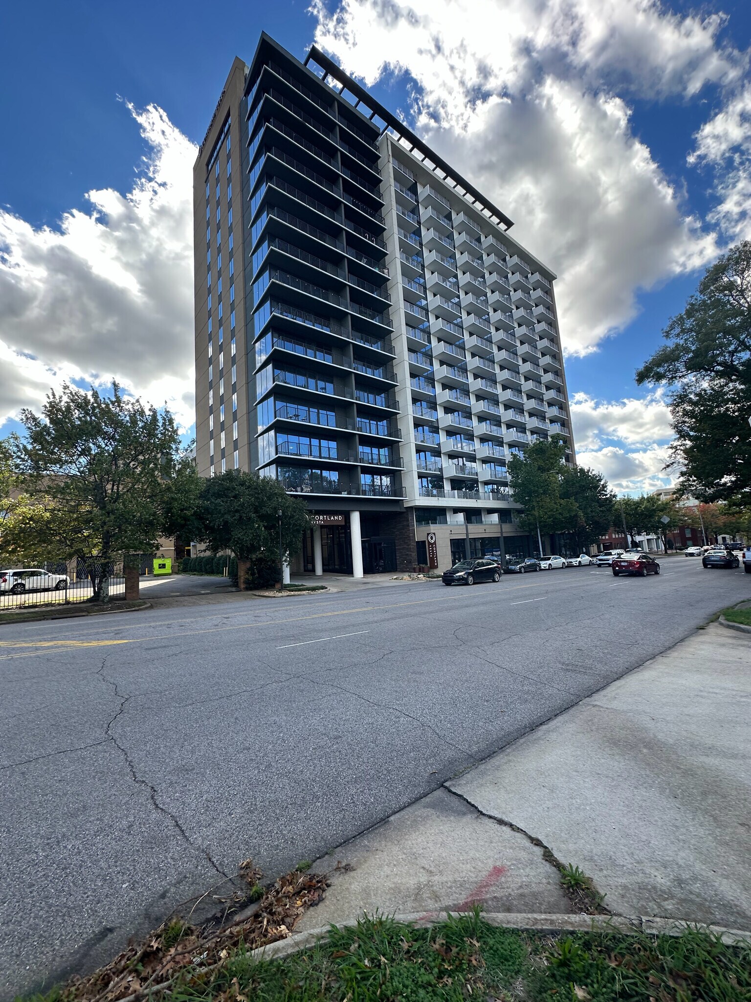 2173 Highland Ave S, Birmingham, AL à louer Photo du bâtiment- Image 1 de 17