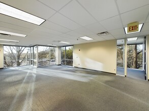 1701 N Collins Blvd, Richardson, TX for lease Interior Photo- Image 2 of 3