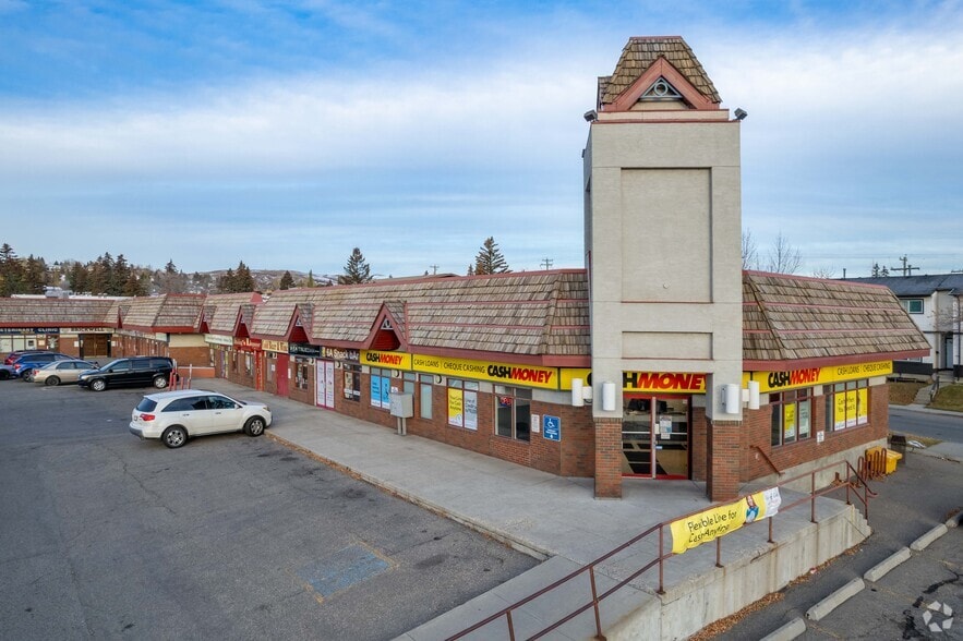 6219 Centre St NW, Calgary, AB for sale - Primary Photo - Image 1 of 1