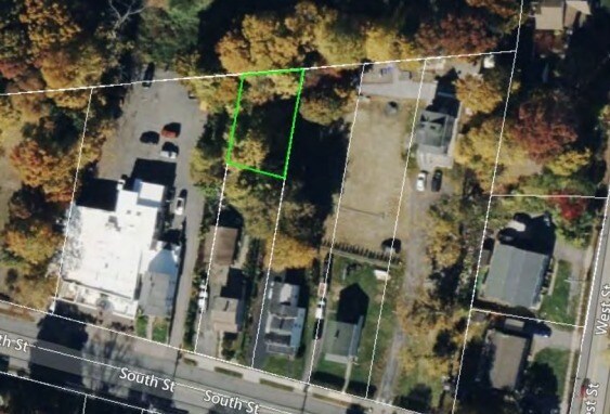 516 South St, Newburgh, NY à vendre - Photo du bâtiment - Image 2 de 2