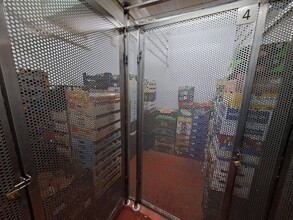 Retail in Barcelona, Barcelona for lease Interior Photo- Image 2 of 2