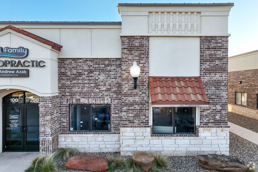 3903 98th St, Lubbock, TX à louer - Photo du bâtiment - Image 3 de 24