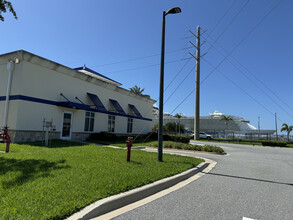 390 Challenger Rd, Cape Canaveral, FL for lease Building Photo- Image 2 of 22