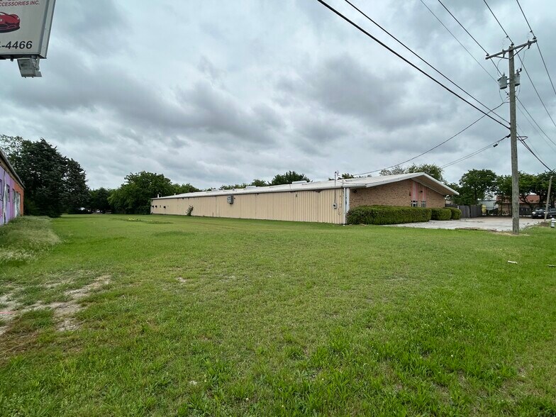 3228 Beckley Rd, Lancaster, TX à vendre - Photo du bâtiment - Image 3 de 13
