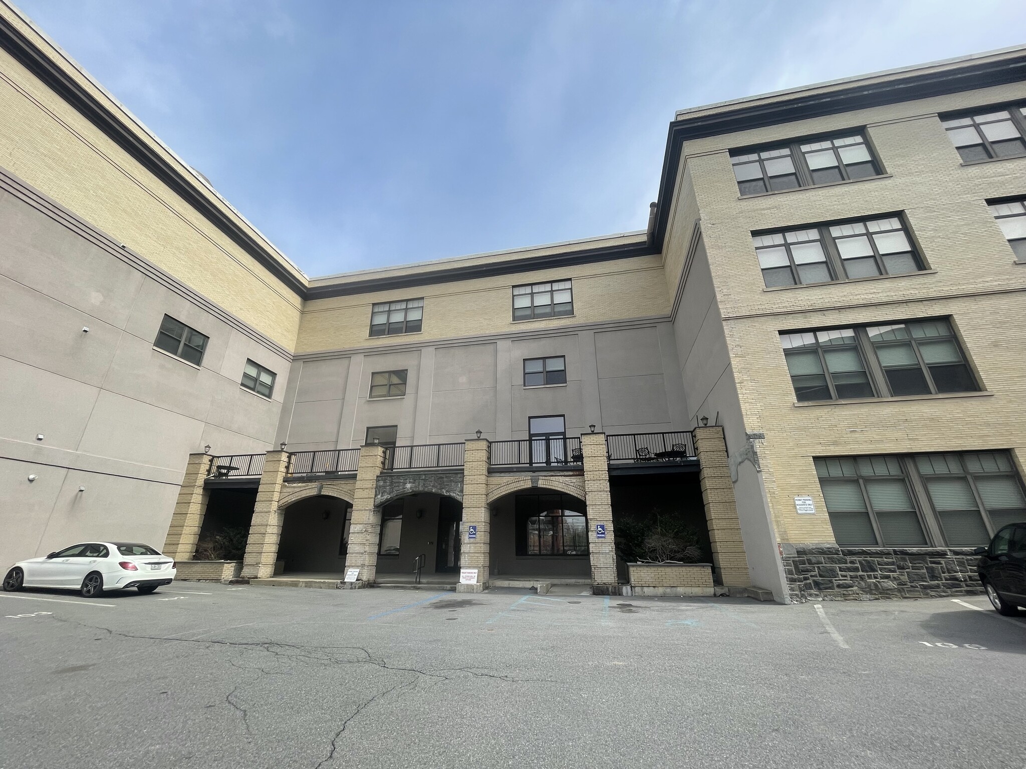 11 Fremont St, Gloversville, NY for sale Building Photo- Image 1 of 36