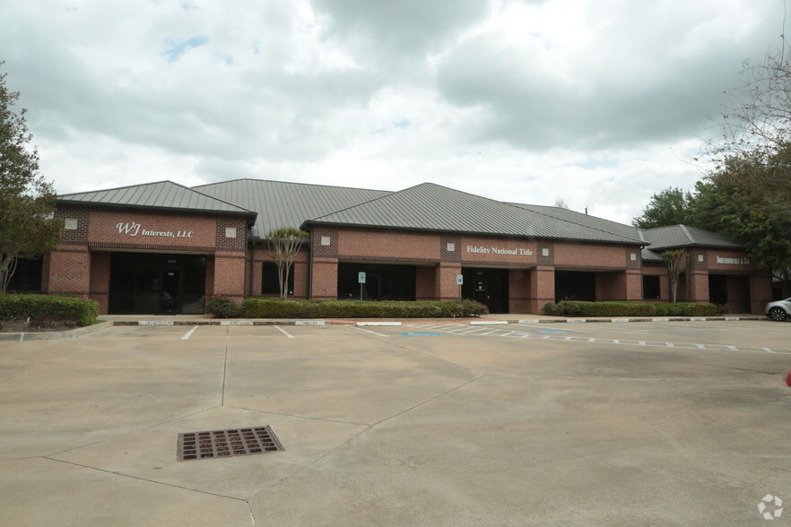 2333 Town Center Dr, Sugar Land, TX for sale - Primary Photo - Image 1 of 1