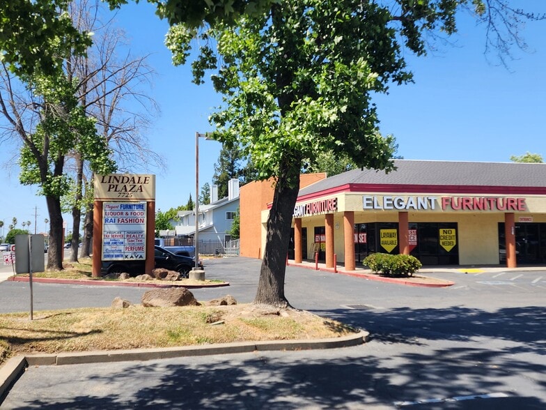 7725 Stockton Blvd, Sacramento, CA for lease - Building Photo - Image 2 of 4