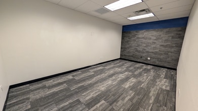 9831 S 51st St, Phoenix, AZ à louer Photo intérieure- Image 2 de 7