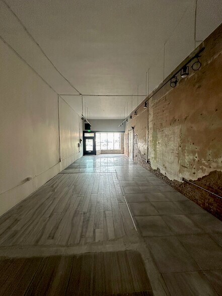 2958 W Pico Blvd, Los Angeles, CA à louer - Photo intérieure - Image 3 de 8