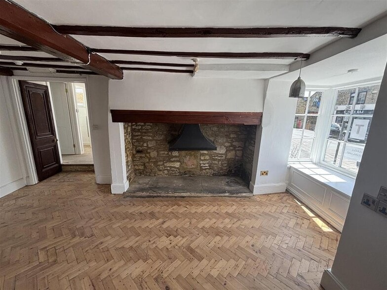 7 Horsefair, Chipping Norton for lease - Building Photo - Image 3 of 8