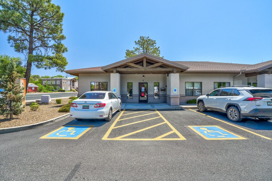 301 Whipple St, Prescott, AZ for lease - Building Photo - Image 3 of 17