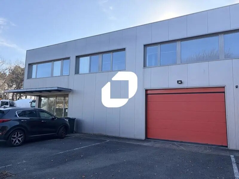 Flex dans Canéjan à louer Photo du bâtiment- Image 1 de 18