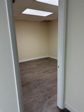 1095 N Main St, Orange, CA for lease Interior Photo- Image 2 of 4