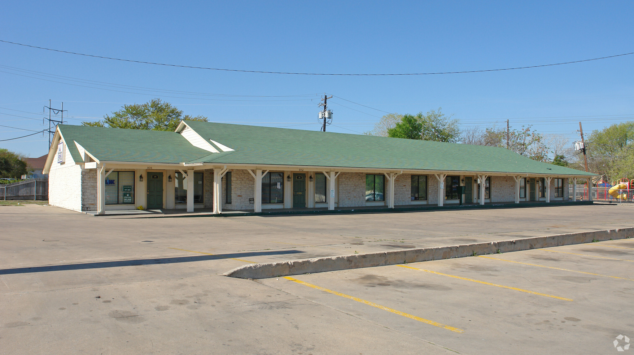 6104 S 1st St, Austin, TX à louer Photo du bâtiment- Image 1 de 17