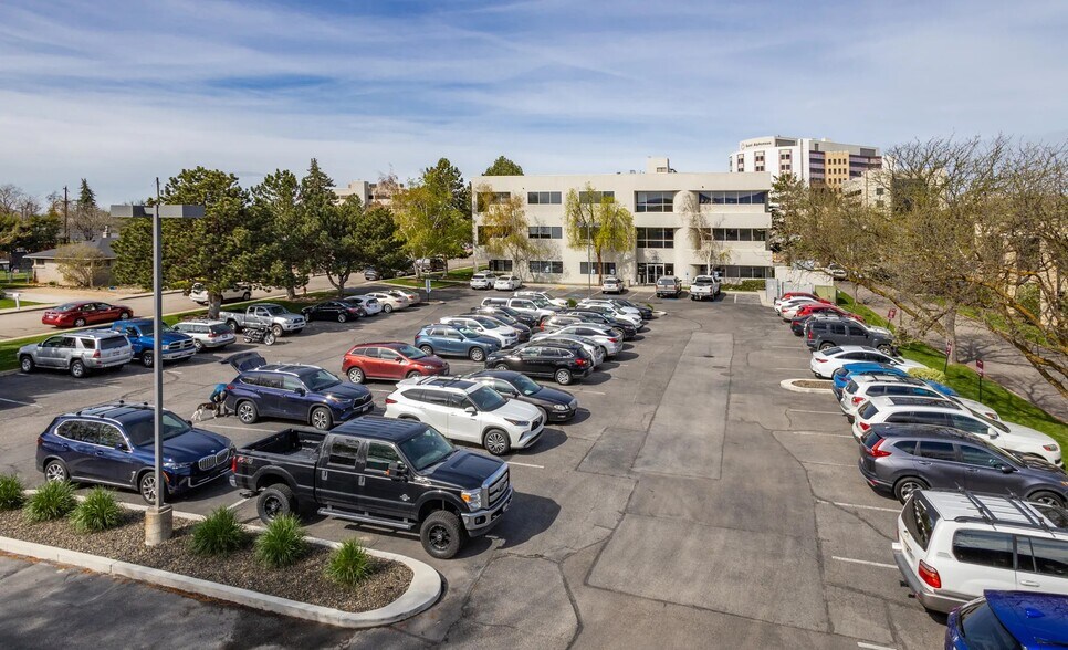 1000 N Curtis Rd, Boise, ID à vendre - Photo du bâtiment - Image 3 de 7