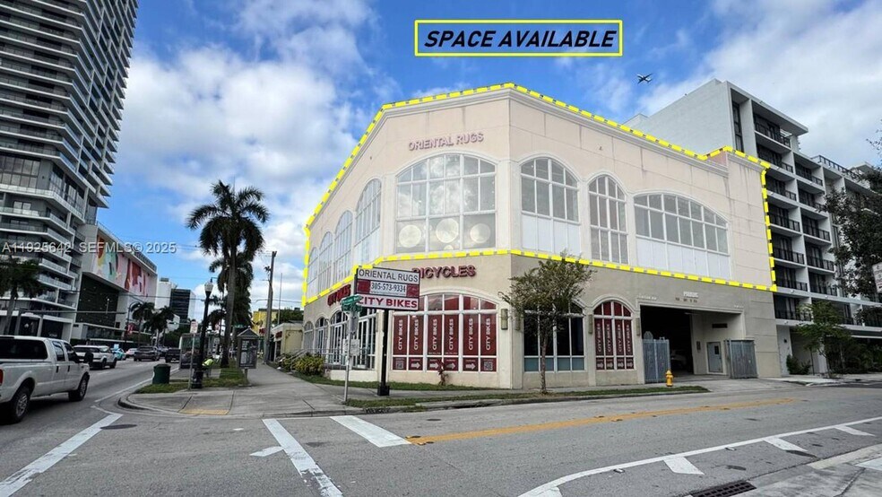 2801 Biscayne Blvd, Miami, FL à louer - Photo du bâtiment - Image 3 de 24