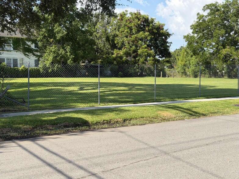4338 Elysian Fields Ave, New Orleans, LA à vendre - Photo principale - Image 1 de 10