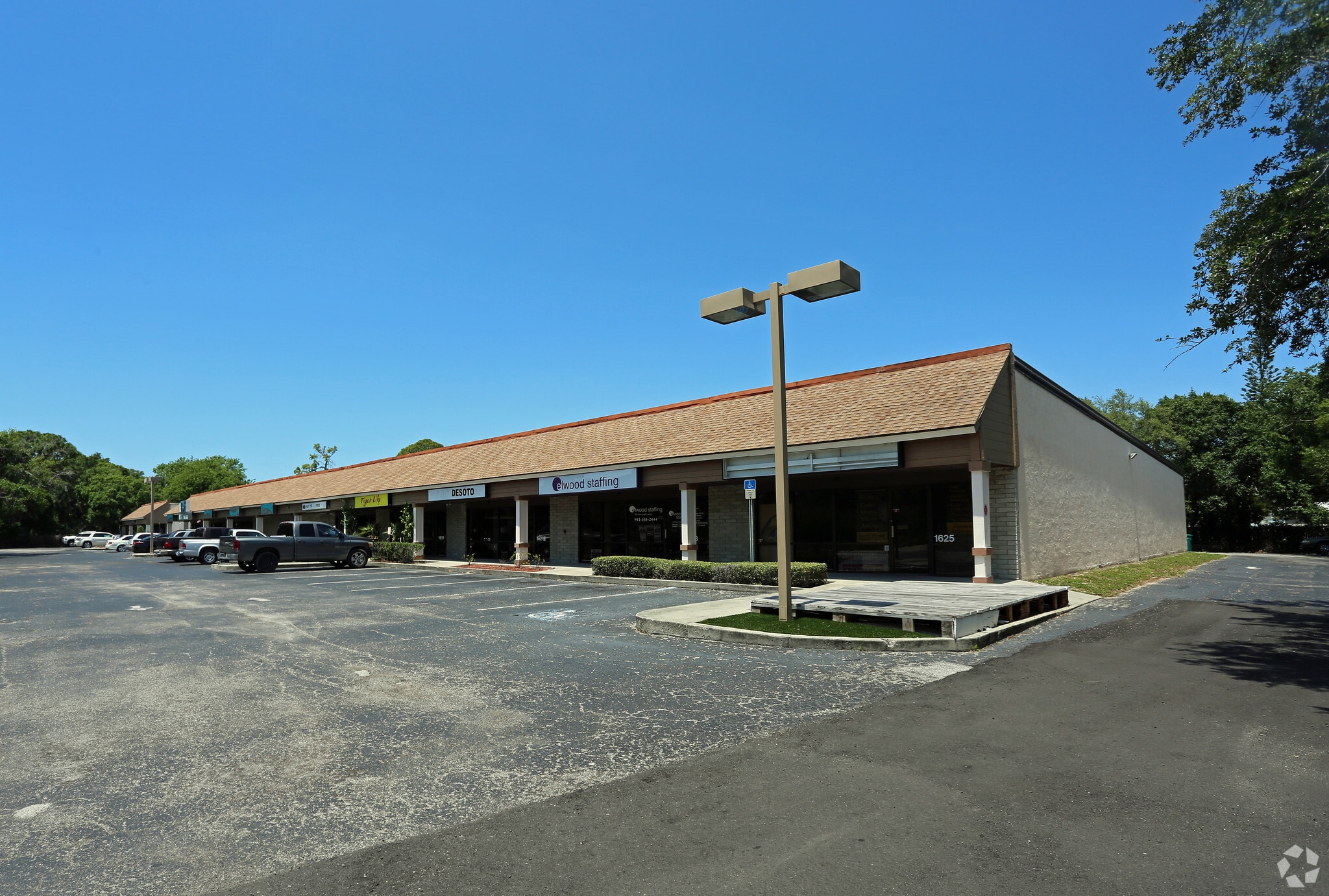 1603-1625 Desoto Rd, Sarasota, FL for lease Primary Photo- Image 1 of 8