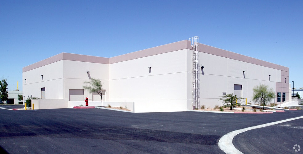 3225 W Post Rd, Las Vegas, NV for lease - Building Photo - Image 3 of 11