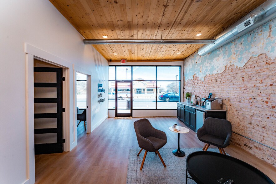 114 N Main St, Woodruff, SC à vendre - Photo du bâtiment - Image 2 de 7