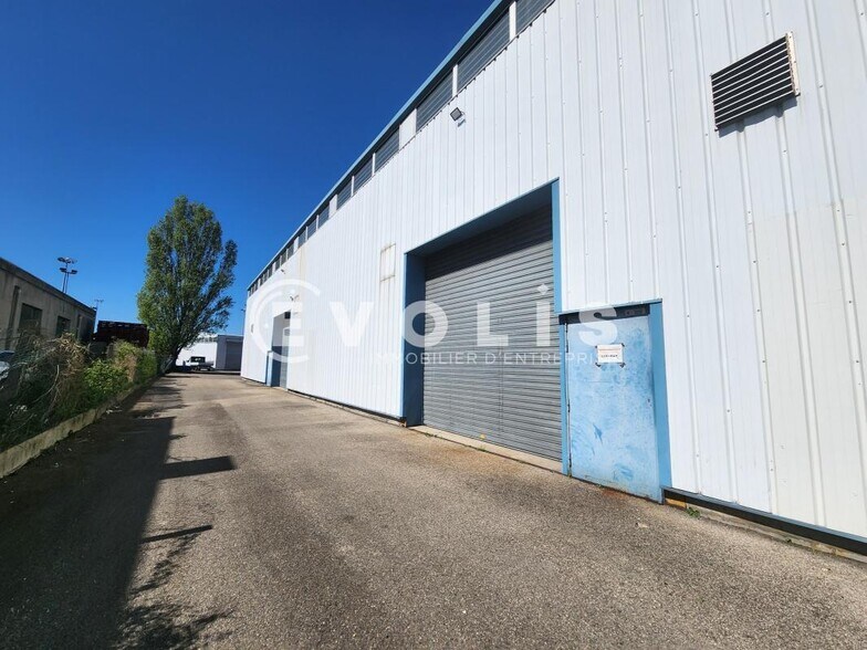 5 Avenue Karl Marx, Vaulx-en-Velin for lease - Building Photo - Image 2 of 19