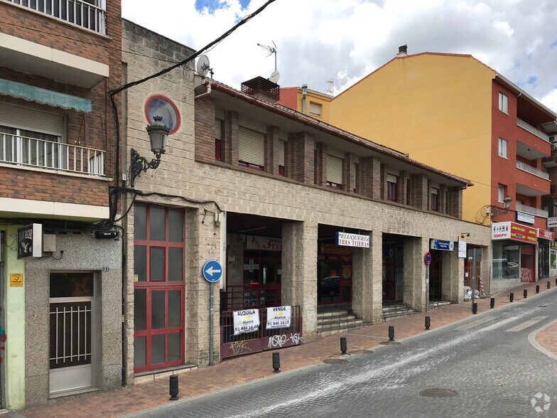 Calle del Real, 39, Colmenar Viejo, Madrid à louer - Photo du bâtiment - Image 2 de 2