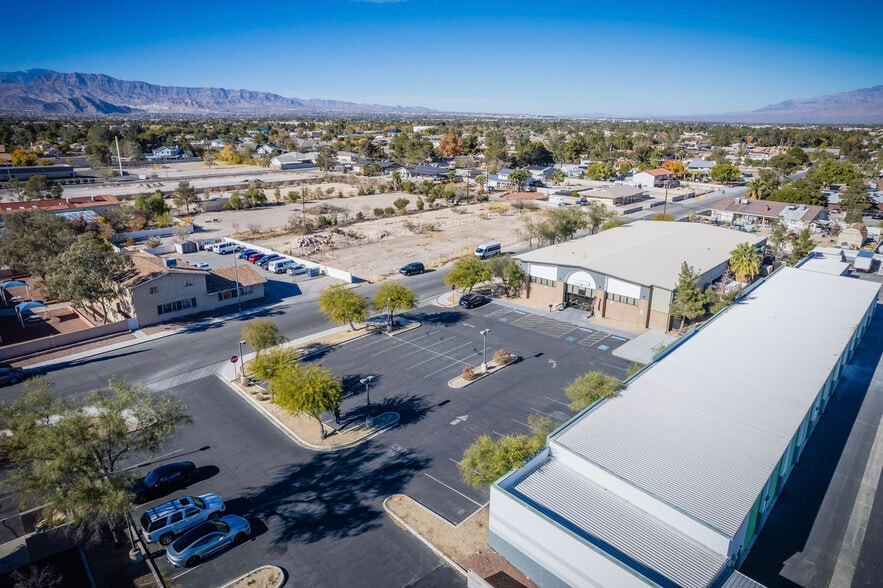 3250 N Bronco St, Las Vegas, NV à vendre - Photo du bâtiment - Image 3 de 26