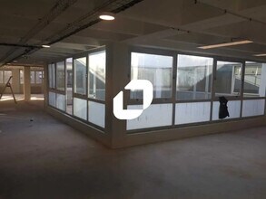 Office in Saint-Denis for lease Interior Photo- Image 2 of 4