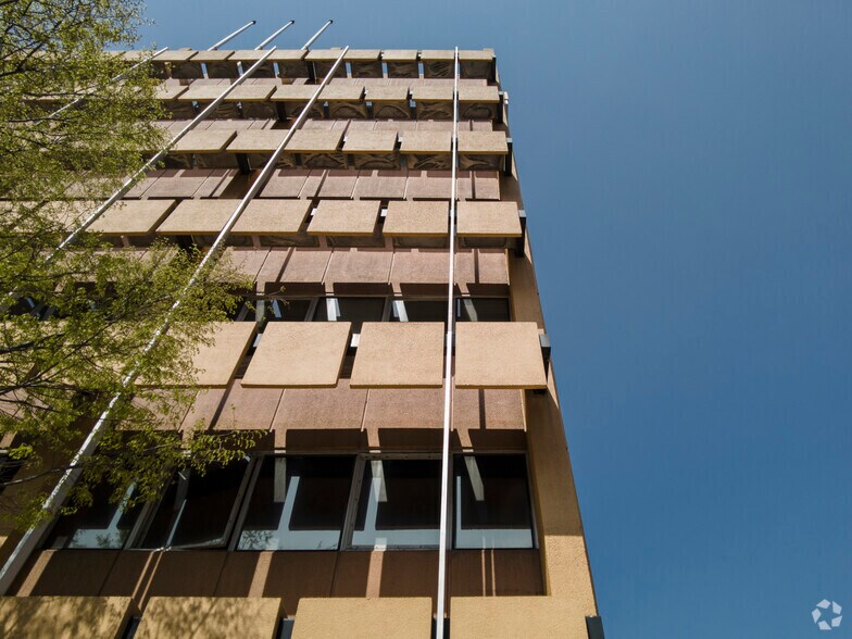 22 W Pennsylvania Ave, Towson, MD à louer - Photo du bâtiment - Image 3 de 8