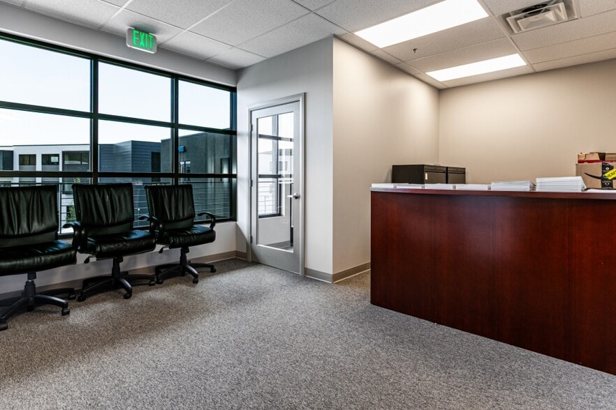 4175 Forestdale Dr, Park City, UT for lease - Building Photo - Image 2 of 11