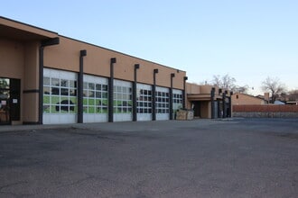 9515 Gateway Blvd W, El Paso, TX for lease Building Photo- Image 2 of 6