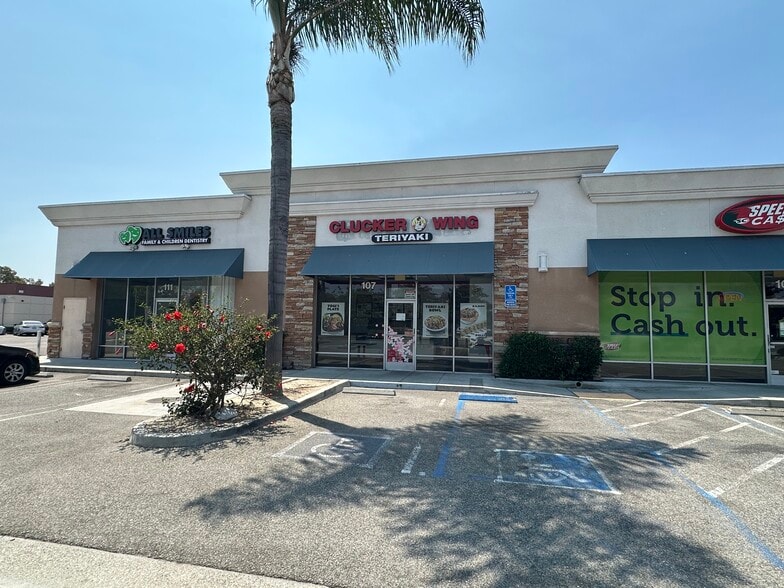 101-111 S Brookhurst St, Anaheim, CA for lease - Building Photo - Image 2 of 10