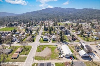 517 E 3rd Ave, Post Falls, ID - Aérien Vue de la carte - Image1