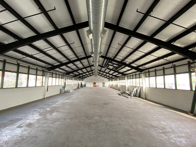 345 Wilson Ave, Norwalk, CT à louer - Photo intérieure - Image 2 de 16