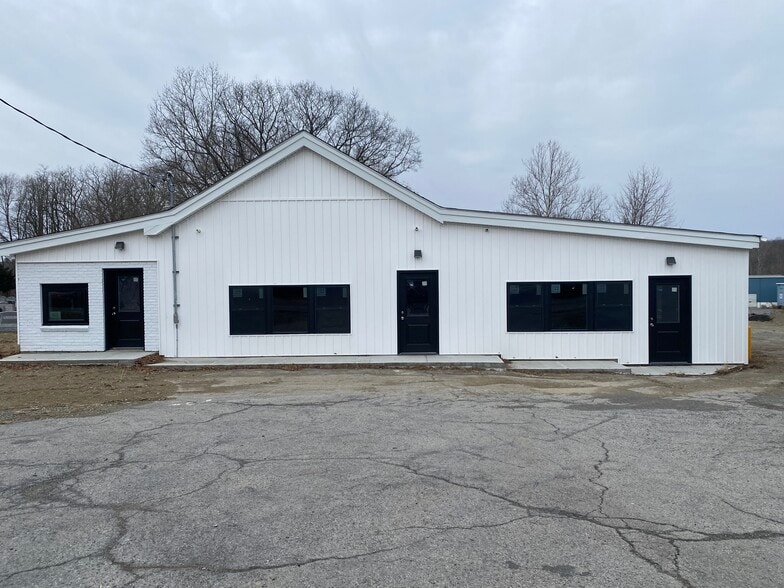 137 Overlook Rd, Poughkeepsie, NY for lease - Primary Photo - Image 1 of 29