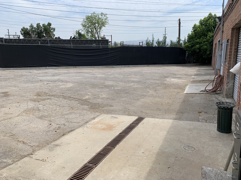 11606 W Higgins St, North Hollywood, CA for lease - Building Photo - Image 3 of 20
